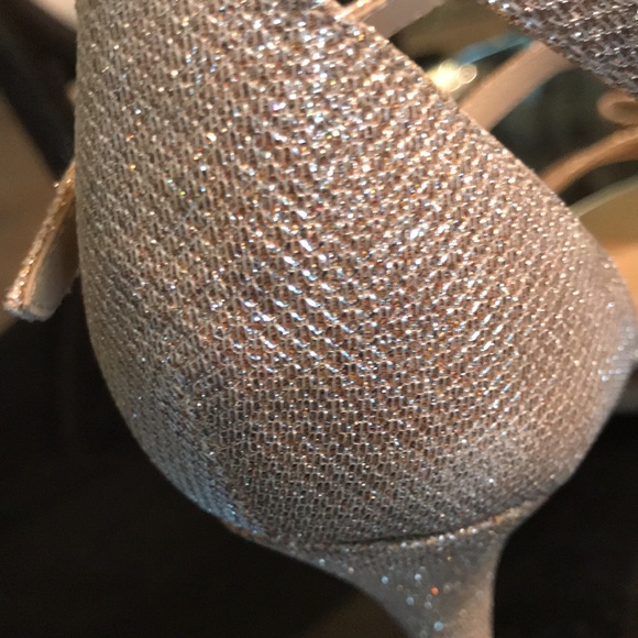 Unisa | Unbrnly-y Cream Color Shoes | 📐 11 M - Picture 5 of 6